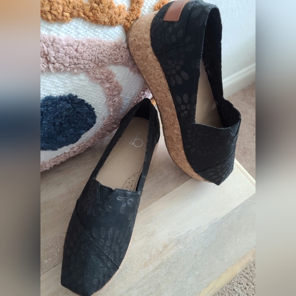 Black platform shoes - Picture 2 of 4